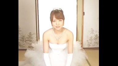 ♥お父さんお世話になりました…「結婚初夜前に父のチンポを挿入する娘…♥」花嫁姿で親子が愛し合う…父のレイプで…のthumbnail