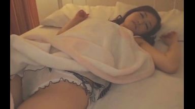 ♥透け透けパンツ夜這いをライブ配信♥変態カップルの生SEXが丸見え…巨乳おっぱい揺らしてイキ狂っちゃうのthumbnail