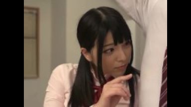 【上原亜衣】黒髪ツインテール童顔ロリ巨乳JKかわいいのにロリビッチJKで超エロかわいいのthumbnail