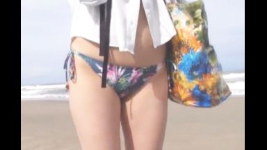 ♥「絶対童貞じゃないでしょ…」海ナンパの開放おマンコは痙攣してエビぞり中出し…♥理性崩壊して失神寸前までイキ狂う絶倫おまんこのthumbnail