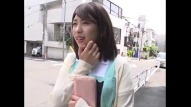 お願いされるとNOと言えない激カワ保母さんに童貞君が無許可中出し！でも怒らない♥のthumbnail