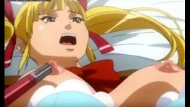 ［エロアニメ］ツインテールのニーハイJKが保健室のベッドで休んでいるどころかマジックペンを使ってオナニーしてるではないか…覗いてた男子をつかまえて足コキもしてるのthumbnail