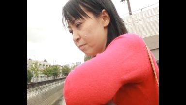 ♥還暦の普通の人妻「私、5年以上レスで性欲強いから週2回はオナニーしてるんですよ…」閉経マンコだから中出しいいのよのthumbnail