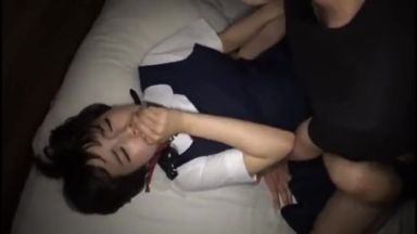 【号泣レイプ】超清楚系美少女JKレイプされまくり生ハメ生中出しレイプされて泣いちゃう幼い童顔ロリJKレイプのthumbnail