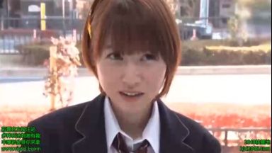 【マジックミラー号】「え？これ食べていいんですか？」田舎の素朴な激カワ女子高生は初体験の顔射で精子を味わうのthumbnail