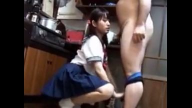 ♡父娘相姦「お父さん…脱がすよ♡」精子を美味しくゴックンする娘…性処理は娘の身体…変態親子の禁断快楽のthumbnail