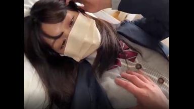 【パパ活】制服JKのカラダを弄るも…塩対応にバック挿入の隙に！女子校生の目を盗み、ゴムを外し種付けを敢行するおじさん！【円光】【無料動画】のthumbnail