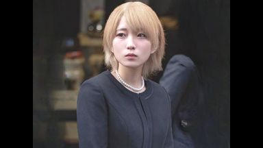 法事で再会した同級生たちに泥酔させられた金髪ギャル人妻…喪服を脱がされ輪●され中出しセックス＆精子ぶっかけ射精！のthumbnail