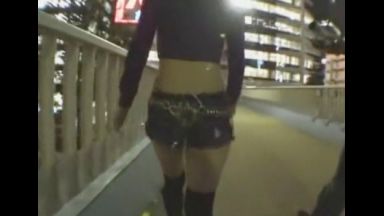 【野外セックス】＜露出デート＞「やばいねっ！」ブーツ＆ホットパンツというクソエロい格好した妖艶美人お姉さんとホテルで濃厚セックス！のthumbnail