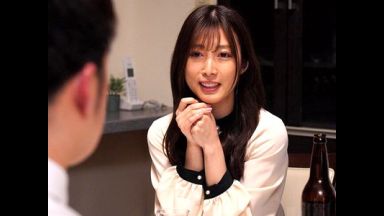 『楽しく話すだけ…』寝取られ性癖がある夫のために夫の部下と談笑する美女人妻…露出された肉棒に我慢できず…【エロドラマ】のthumbnail