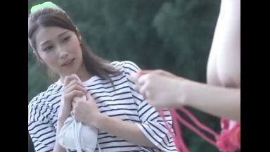 ♡親友に彼に嫉妬…レズ寝取り「この娘は絶対私の物よ…男にはあげないわ♡」屋外キャンプで青姦レズ…女同士の快感でNTRのthumbnail