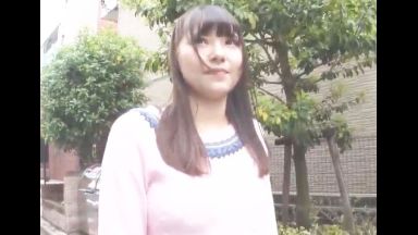 ☆素人ナンパ☆騎乗位！SEXしよう…中出し※中だし！爆乳で君の精液どぴゅぴゅ垂れちゃうね※パイズリで勃起しようよ→パイパンのthumbnail