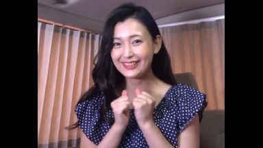 ！あっあぁぁぁ…人妻＋人妻ナンパ！センズリ鑑賞…イヤらしい…37歳で性欲暴発しちゃうH動画「あぁぁぁんぅん…いいよ！」☆手コキ☆のthumbnail