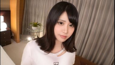 おっきいぃ！現役大学生が細身のカラダにデカチンぶち込まれ絶叫イキのthumbnail