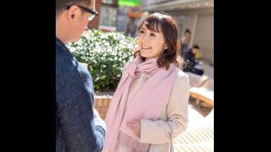 ４７歳になる落ち着いた大人の女性らしいとっても上品でエレガントな清楚系の美人奥さまがとびきりスケベな淫乱メス犬に豹変！浮気はダメだと分かっていながらも初めて会った名前も知らないナンパ師に成熟した肉体と精神を完全支配された明らかにドＭ体質だと思われる欲求不満の人妻が魅せる淫らな姿を見逃すな！のthumbnail