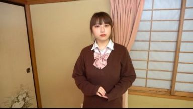 【水原みその】美白ムチムチの爆乳女子大生にJK制服着せてパイパンマンコ生ハメSEX！のthumbnail