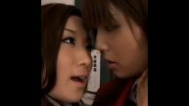 【川上ゆう・春咲あずみ】大丈夫これは二人だけの秘密！淫乱女教師が女子生徒を誘惑して潮吹きレズプレイ！のthumbnail