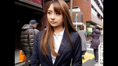 【素人ナンパ】可愛い美女OLが極小ビキニ着衣で会社の上司とラブホテルに⁉ベッドでマッサージから生ハメするエロエロセックス！のthumbnail