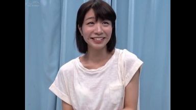 ♥普通の陸上少女が130万円に釣られてチンポ挿入しちゃった…♥貧乳女子大生の真面目お姉さんのthumbnail