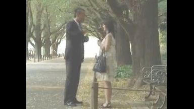 ♡33歳人妻は月1回の内緒の営みでイキ狂う…寂しい熟女の欲しがるおまんこ…愛液トロトロになる疼く子宮のthumbnail