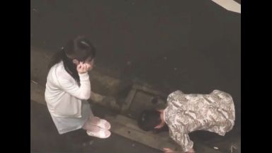 ♡「お願いします…僕とSEXして下さい」街行く看護師に土下座懇願してみた♡生中出しさせてくれるパイパンおまんこのthumbnail