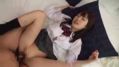 学校の制服を着させたまま、ヤリタイ放題に欲望を発散！10代のカラダを開発しまくりのthumbnail