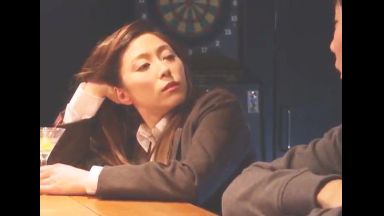 ♥高飛車な女上司が泥酔して…純粋な年下男のチンポの虜に…仕事女がチンポ欲しいだけの性獣女に…のthumbnail