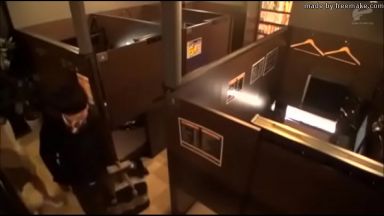 清楚系お姉さんがネカフェでイケメン相手に手コキフェラ抜きしまくってイチャイチャラブラブエッチしてて羨ましすぎるあおいれなのthumbnail