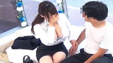 【ザ マジックミラー】スーツの下に隠れてた爆乳に興奮した上司が…2のthumbnail