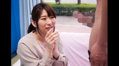 ２７歳だという上質なセクシーフェロモンが溢れ出す色白美肌のグラマーボディが男心をくすぐる美しい人妻がとびきりスケベな淫乱メス犬に豹変！浮気はダメだと分かっていながらもご主人よりも立派な極太チ●ポを見せつけられてついうっかりソノ気になった快楽好きのドスケベ人妻が魅せる淫らな姿を見逃すな！のthumbnail