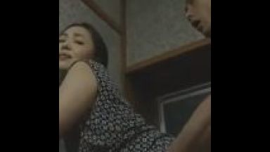 【夏海エリカ】センズリなんかして！お姉ちゃんがヤッってあげようか？弟を誘惑する妊婦の姉が中出し相姦のthumbnail