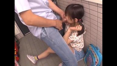 同じマンションの小学生を媚薬珍棒で鬼イラマして撮影しながらレイプ【加賀美シュナ JSロリ 貧乳】のthumbnail