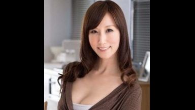 ！！母の幼馴染で親友の人妻に僕は筆おろしを中出しでして貰った！！初めてがこんなおばさんで本当にいいの？！！」のthumbnail