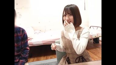 《女子大生×素股》彼氏いる激カワ女子大生さん童貞君と素股からの生挿入してバコバコ中出しが激エロｗｗｗのthumbnail