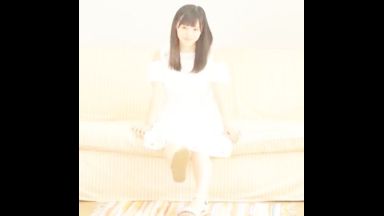 ♥「小倉由奈」19歳の無邪気で優しい女の子が初イキSEX…♥AV女優としての1歩を踏み出して初体験の男優さんチンポのthumbnail