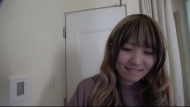 「お小遣いくれるなら❤」僕はまだ現役JKにお小遣いを渡し濃厚ハメで淫行SEXのthumbnail