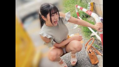 【リモバイ散歩】リモコンバイブを装着して、人混みの中を、絶頂徘徊… スケベ覚醒した素人ま○こを、スタジオでナマ挿入…のthumbnail