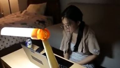 【古川いおり】メガネっ娘で清楚系な見た目して手コキフェラ抜きしまくって立ちバックガン突き口内射精のthumbnail