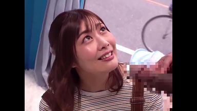 【マジックミラー号×人妻】いつも子育てで忙しい人妻さん！当然エッチもしてないみたいだから浮気チンポに夢中！wwwのthumbnail