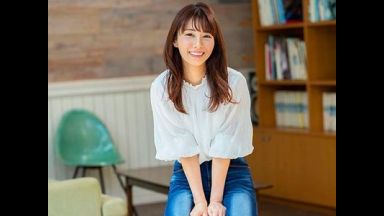 40代には見えない美魔女美女人妻のAVデビュー作品！年齢を感じないスタイルと可愛い声でエロエロセックスするアラフォー奥様！のthumbnail