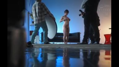 ヌード撮影だけのはずがベテラン男優と若手男優に抱かれる人妻。旦那以外の男に抱かれて自ら「欲しい」と懇願してしまうのthumbnail