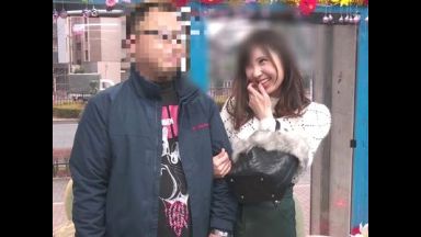 リア充カップル検証企画で美女彼女がイケメン男優に囲まれ浮気する⁉彼氏を裏切り巨根他人棒で寝取りハメのエロエロセックス！のthumbnail