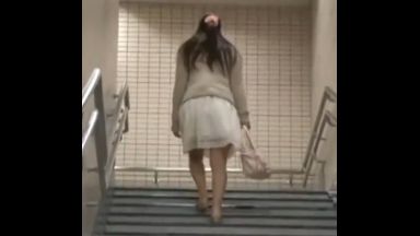 ♡飲み会帰りのほろ酔い女の子を自宅まで尾行して押し入りレイプ…清楚少女のおマンコに無理やりチンポ挿入して首絞め脅迫のthumbnail