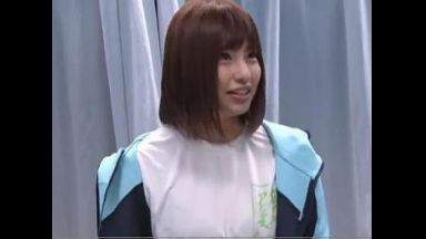 【MM号】スポーツ少女はエッチな事に興味津々♪パイパンマンコで感じまくったら最後はしっかり中出し！のthumbnail