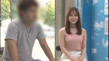 【人妻巨乳】元CAの美人奥様がスペンス乳腺オイルマッサージでエビ反りアクメが止まらない！のthumbnail