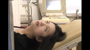 【白目イキ】不妊治療に来た人妻が悪徳業者に媚薬を盛られ白目で何度も痙攣イキを繰り返す。のthumbnail