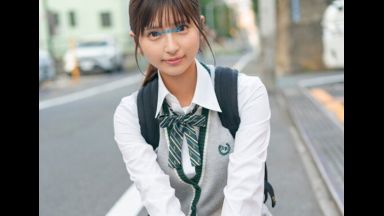 【受験生ＪＫ】野球部マネージャーの制服女子が、パイパンま◯こをカメラに向けて、極太ディルドで、騎乗位ズボズボ…のthumbnail