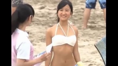 ♥「お母さん、行ってもいい？♥」海ナンパした少女は家族の目の前でなあkだしされちゃう…絶対言えないナイショの夏休みのthumbnail