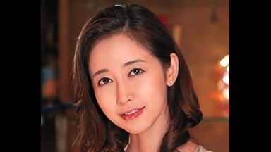 ♡田舎のスナックのママ「こっちおいで…♡」お店が終わったら挿入していいよ…今日も欲求不満は閉店後にチンポで…♡のthumbnail