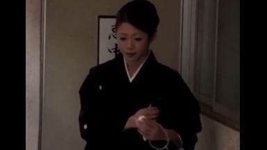 ♡すきなの…ながえスタイル※友田真希♡熟女だからイキまくる未亡人で勃起しようよHだよね「もう…いっちゃうの…ダメ♡」★和服★のthumbnail